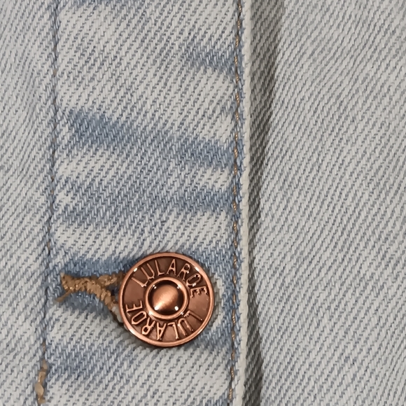 Lularoe NWT Womens Medium Harvey Denim Jacket Light Wash Blue Jean - Picture 5 of 11